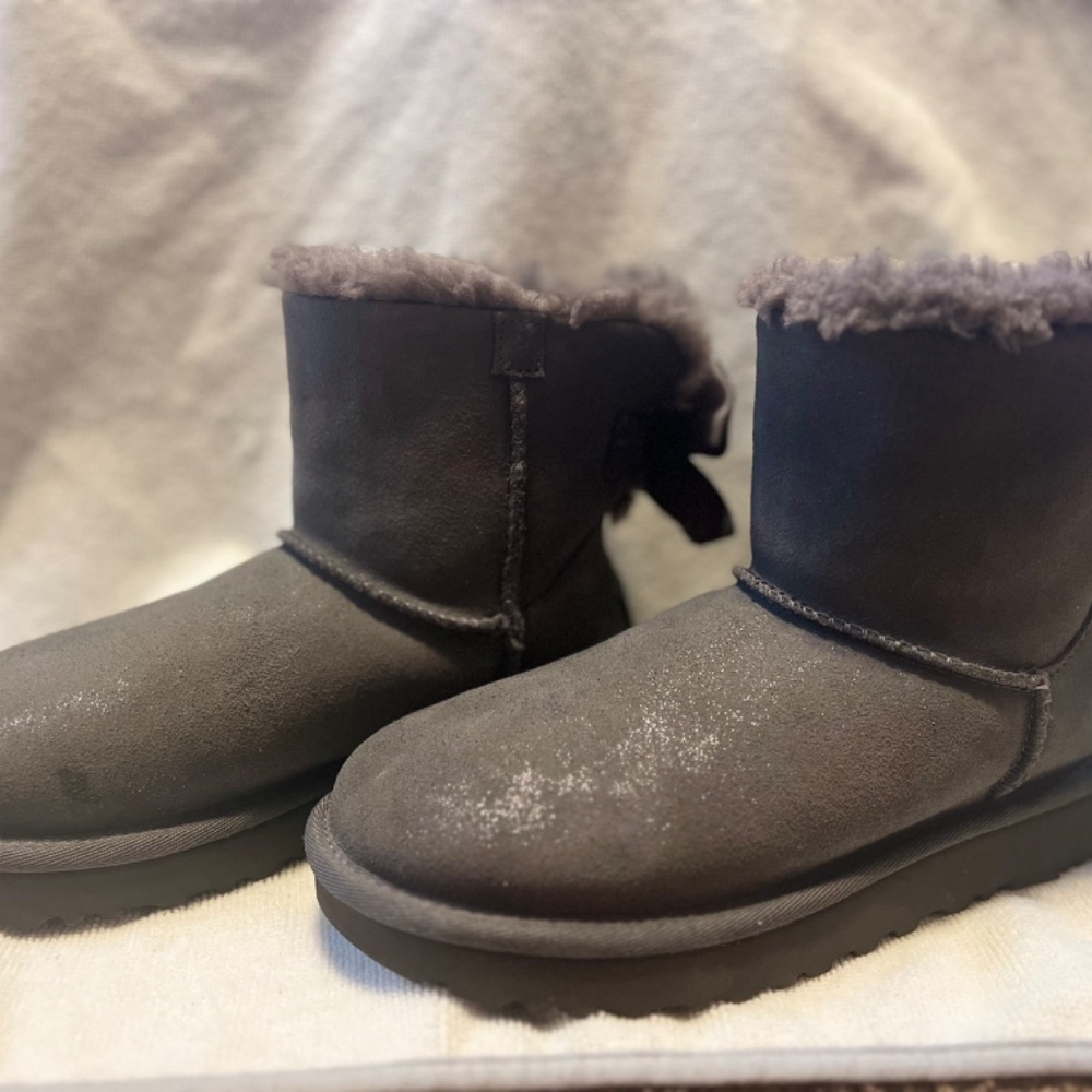 New Bailey uggs - Picture 3 of 9